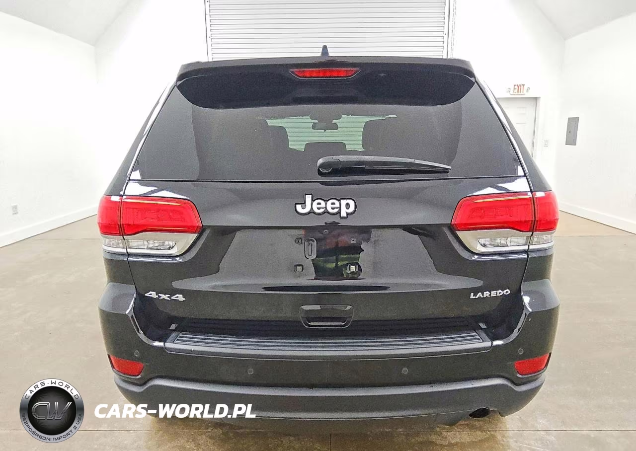 2018 Jeep Grand Cherokee Laredo VIN:1C4RJFAG5JC375689 - 6