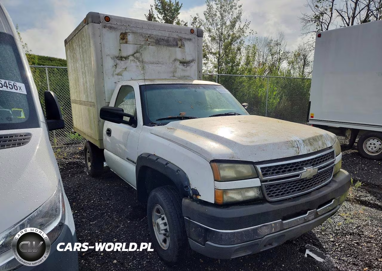 2005 Chevrolet Silverado C2500 Heavy Duty VIN:1GBHC24U65E140670 - 4