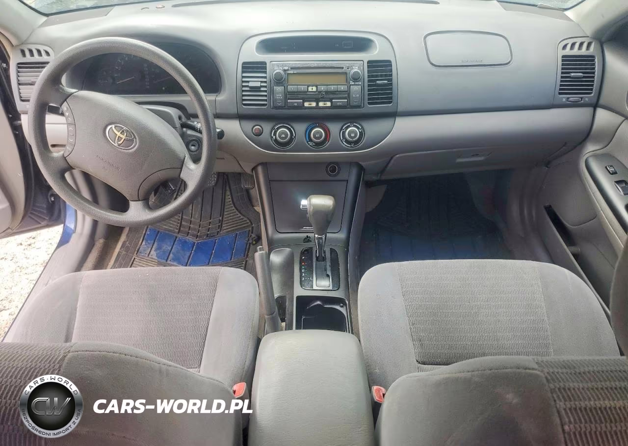 2005 Toyota Camry Le VIN:4T1BE32K55U100469 - 8