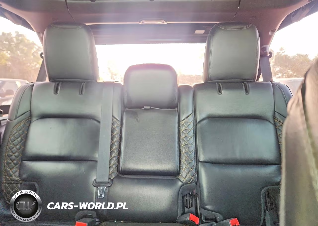 2021 Jeep Wrangler Unlimited Sahara VIN:1C4HJXEN4MW851363 - 10