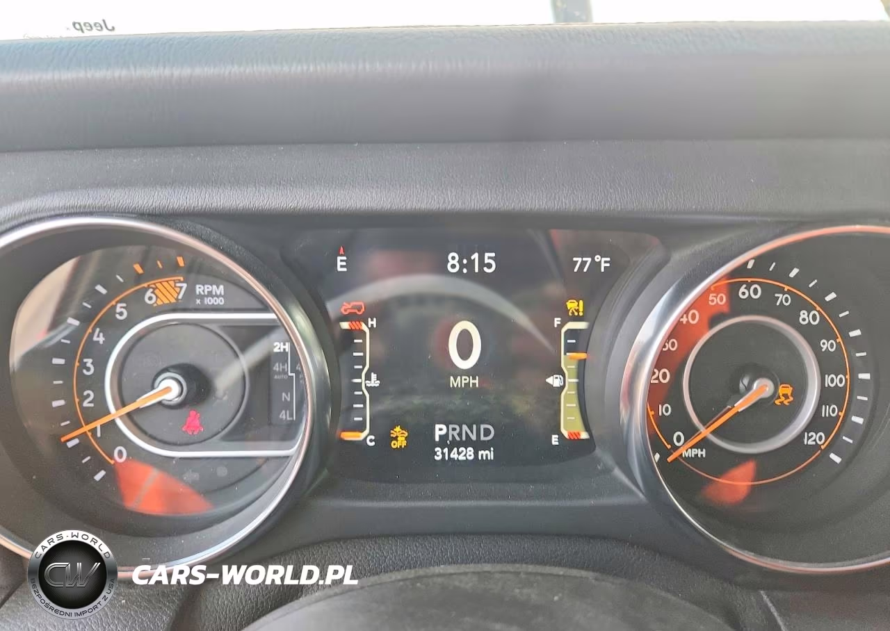 2021 Jeep Wrangler Unlimited Sahara VIN:1C4HJXEN4MW851363 - 9