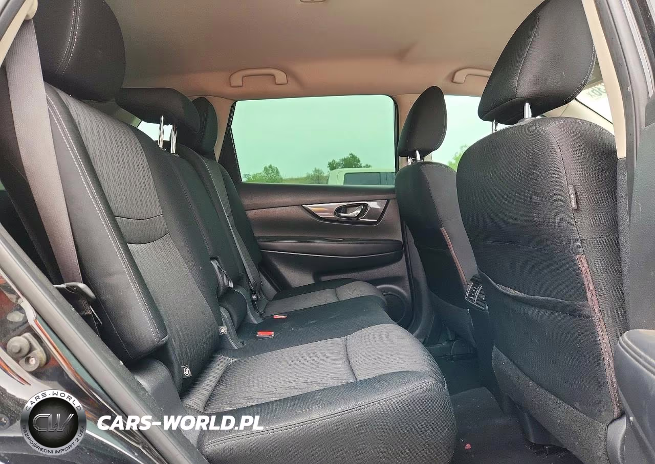 2018 Nissan Rogue S VIN:KNMAT2MV8JP520923 - 11