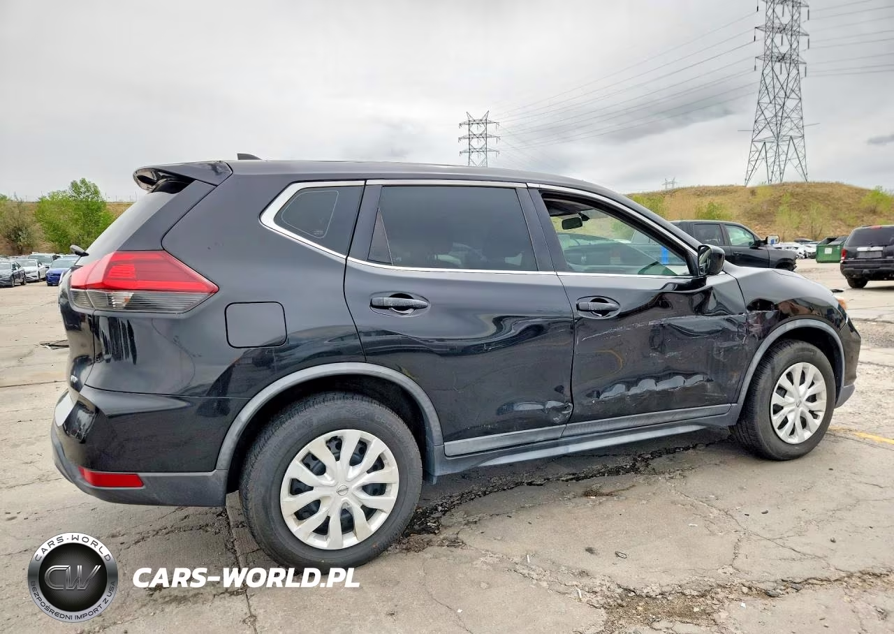 2018 Nissan Rogue S VIN:KNMAT2MV8JP520923 - 3