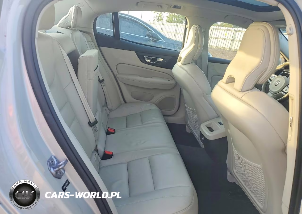 2019 Volvo S60 T6 Momentum VIN:7JRA22TK3KG001856 - 10