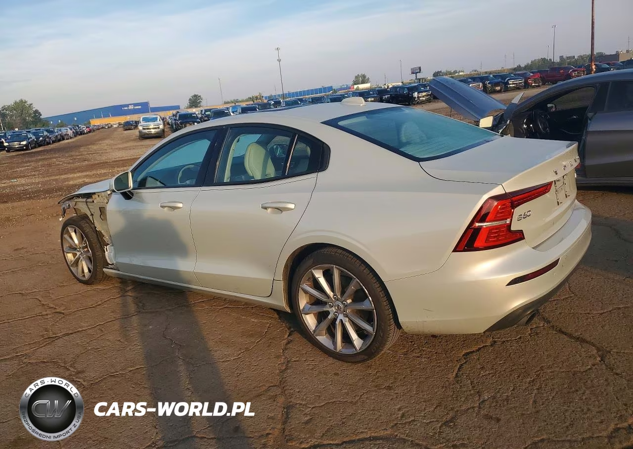 2019 Volvo S60 T6 Momentum VIN:7JRA22TK3KG001856 - 2