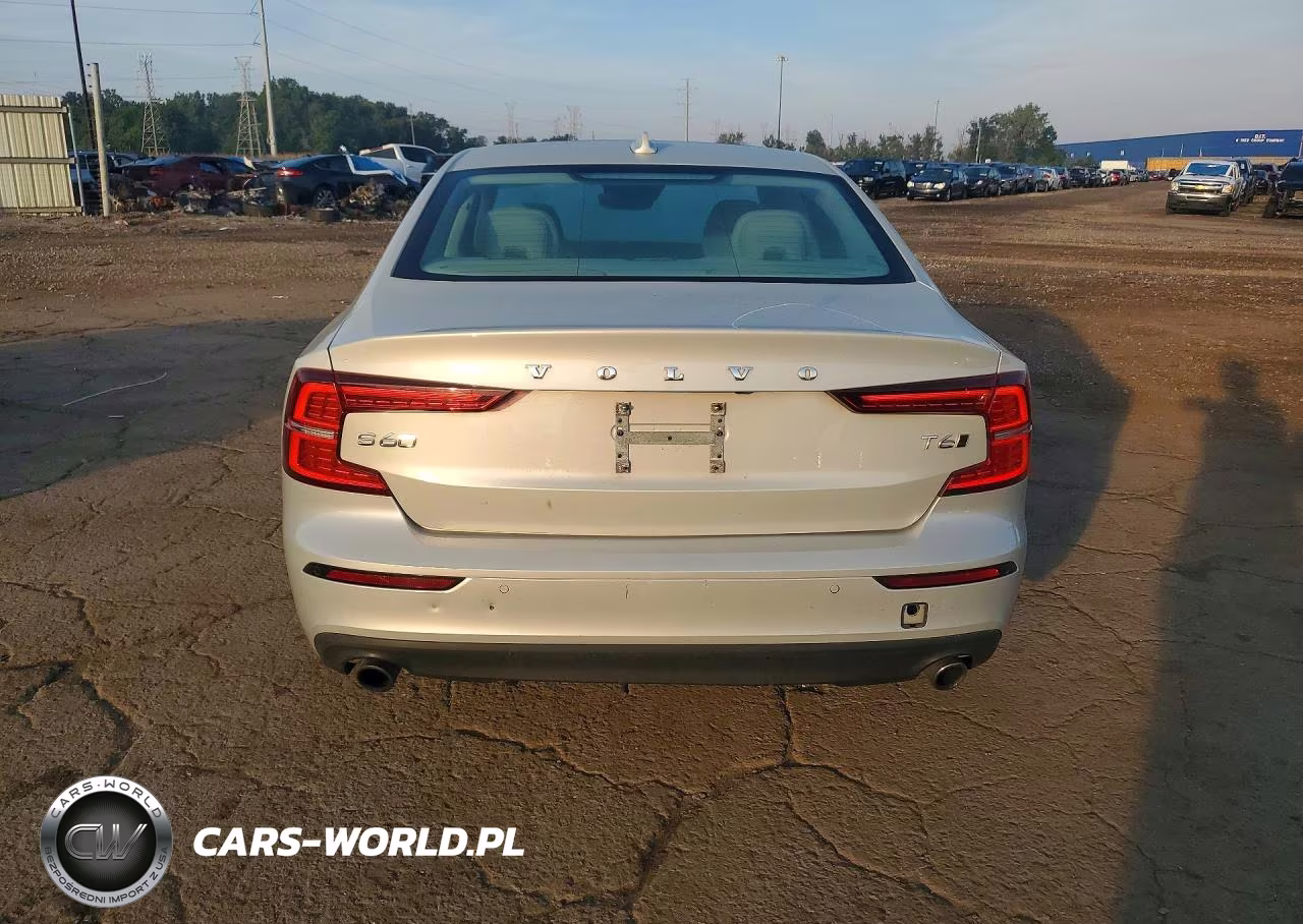 2019 Volvo S60 T6 Momentum VIN:7JRA22TK3KG001856 - 6
