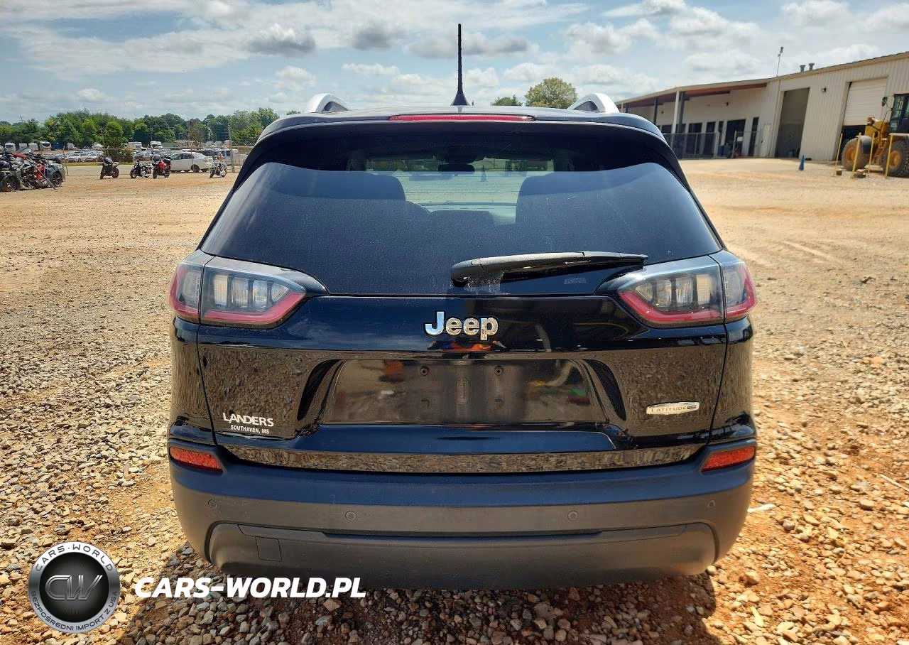2019 Jeep Cherokee Latitude Plus VIN:1C4PJLLB9KD403237 - 6