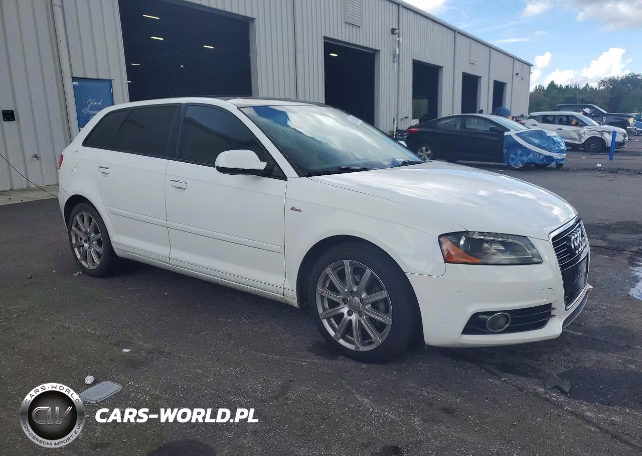 2012 Audi A3 Premium Plus VIN:WAUKJAFM3CA028408 - 4