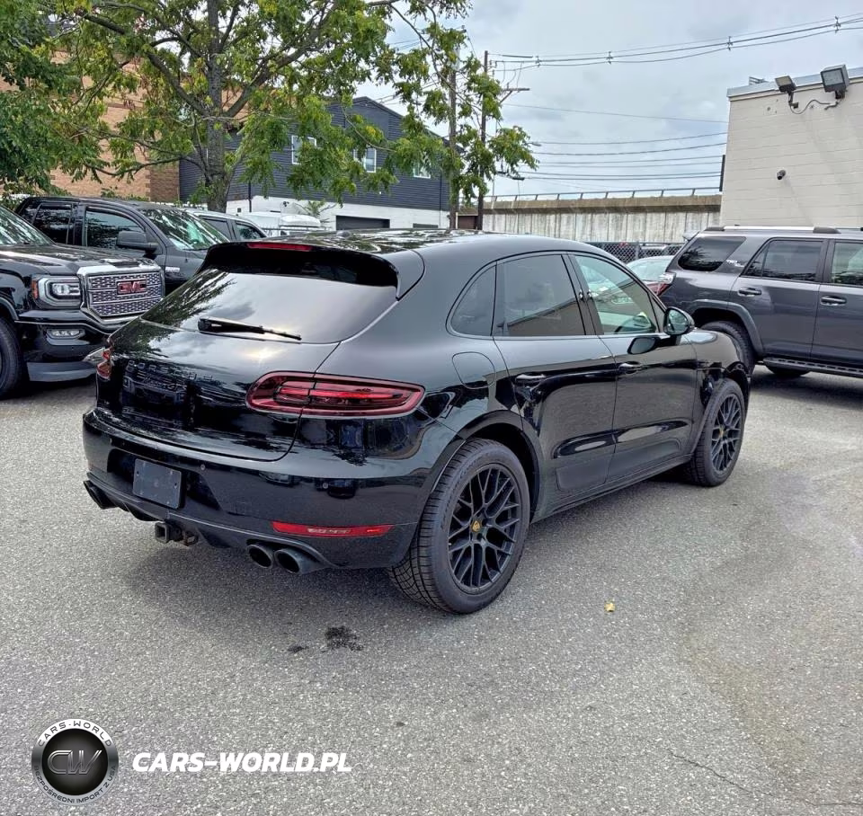 2017 Porsche Macan Gts VIN:WP1AG2A58HLB50534 - 4