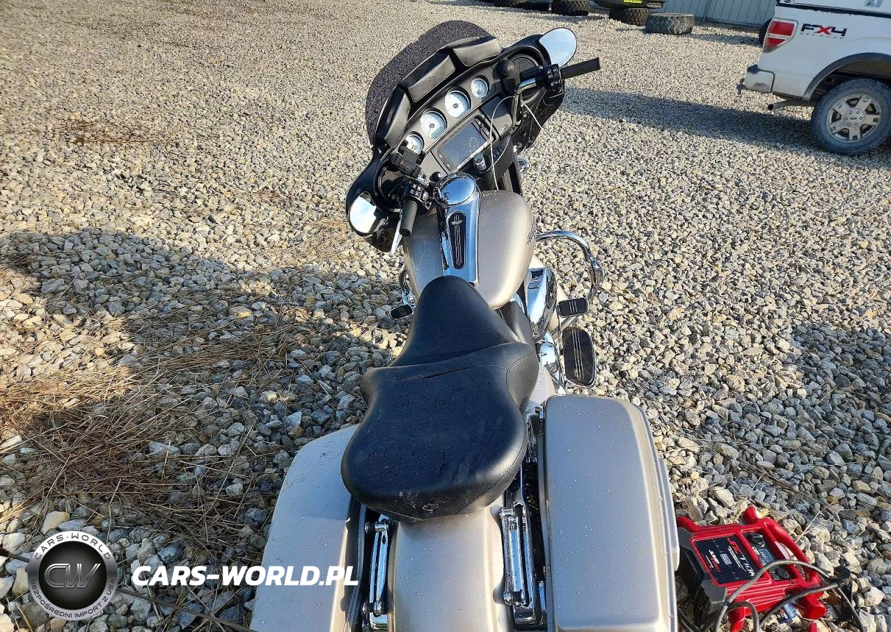 2018 Harley-Davidson Flhx Street Glide VIN:1HD1KBC16JB655394 - 6