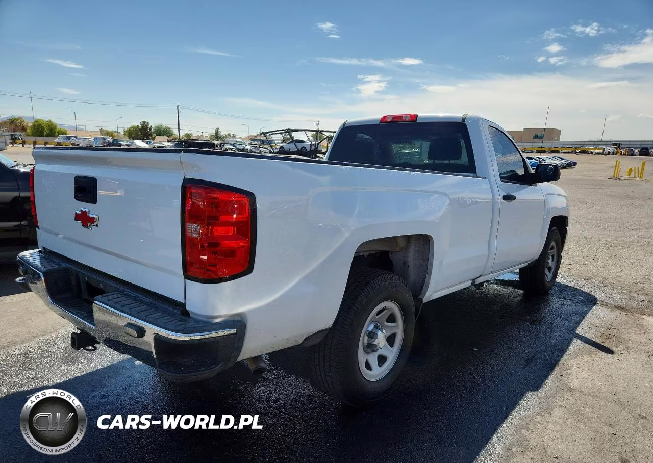 2018 Chevrolet Silverado C1500 VIN:1GCNCNEC4JZ133077 - 3
