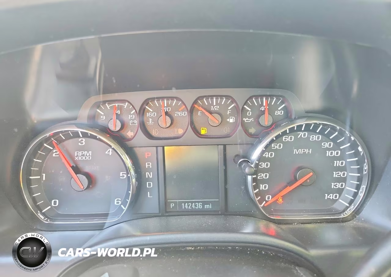 2018 Chevrolet Silverado C1500 VIN:1GCNCNEC4JZ133077 - 9