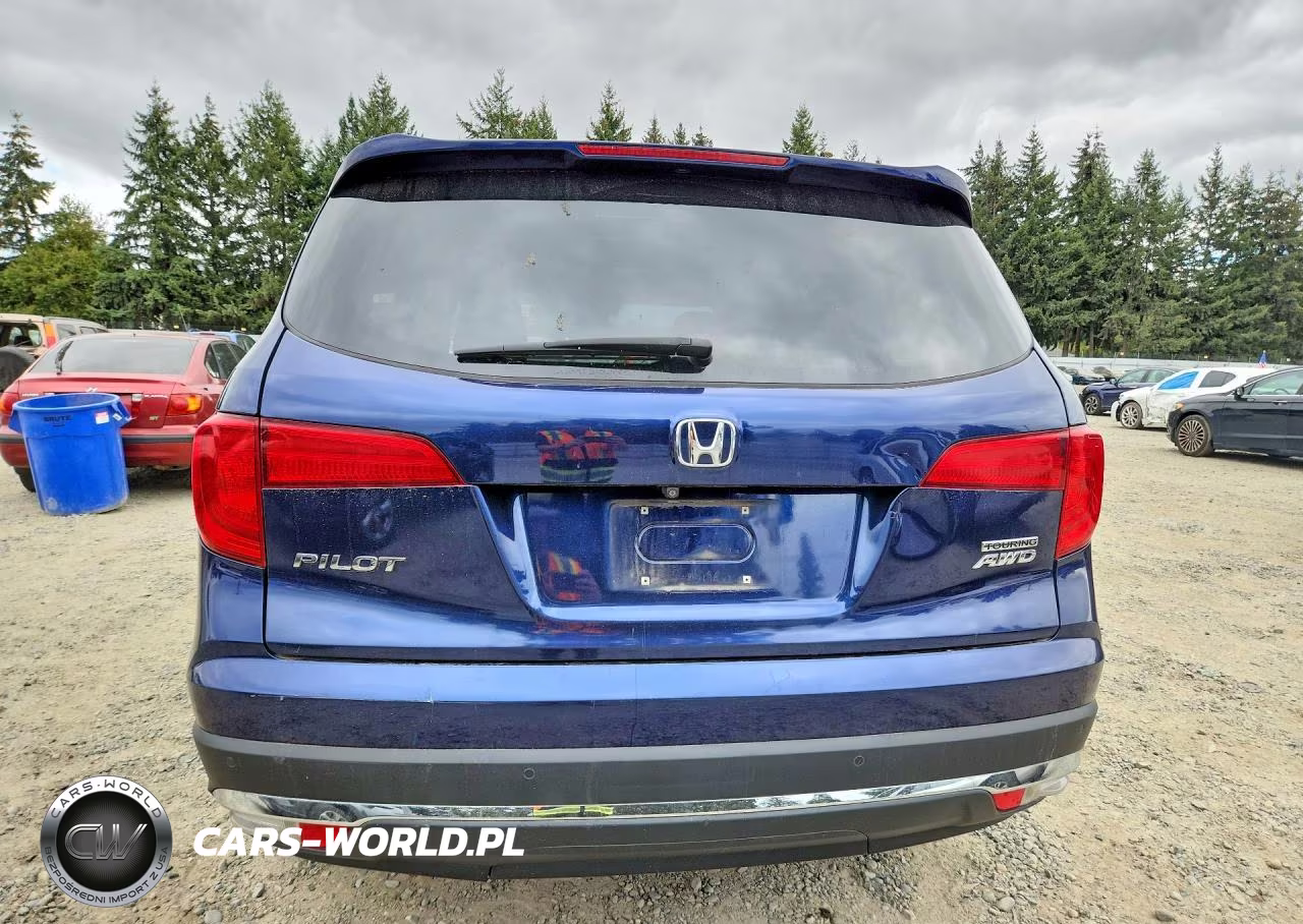 2017 Honda Pilot Touring VIN:5FNYF6H92HB069258 - 6