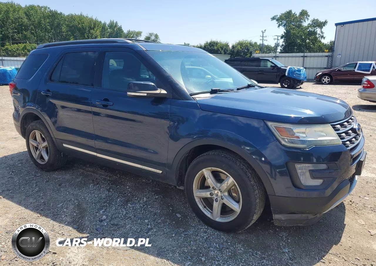 2017 Ford Explorer Xlt VIN:1FM5K8D84HGA72395 - 4
