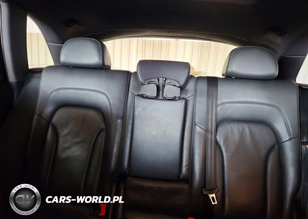 2011 Audi Q5 Prestige VIN:WA1WKAFP2BA049562 - 10