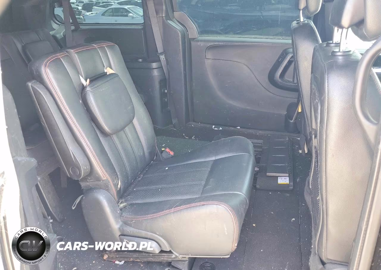 2014 Dodge Grand Caravan R-T VIN:2C4RDGEG6ER346089 - 11