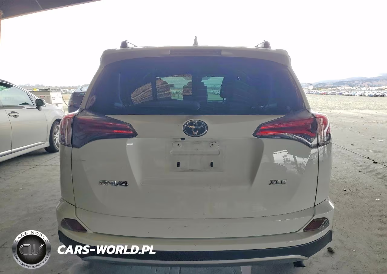 2018 Toyota Rav4 Xle VIN:JTMWFREV6JJ211118 - 6
