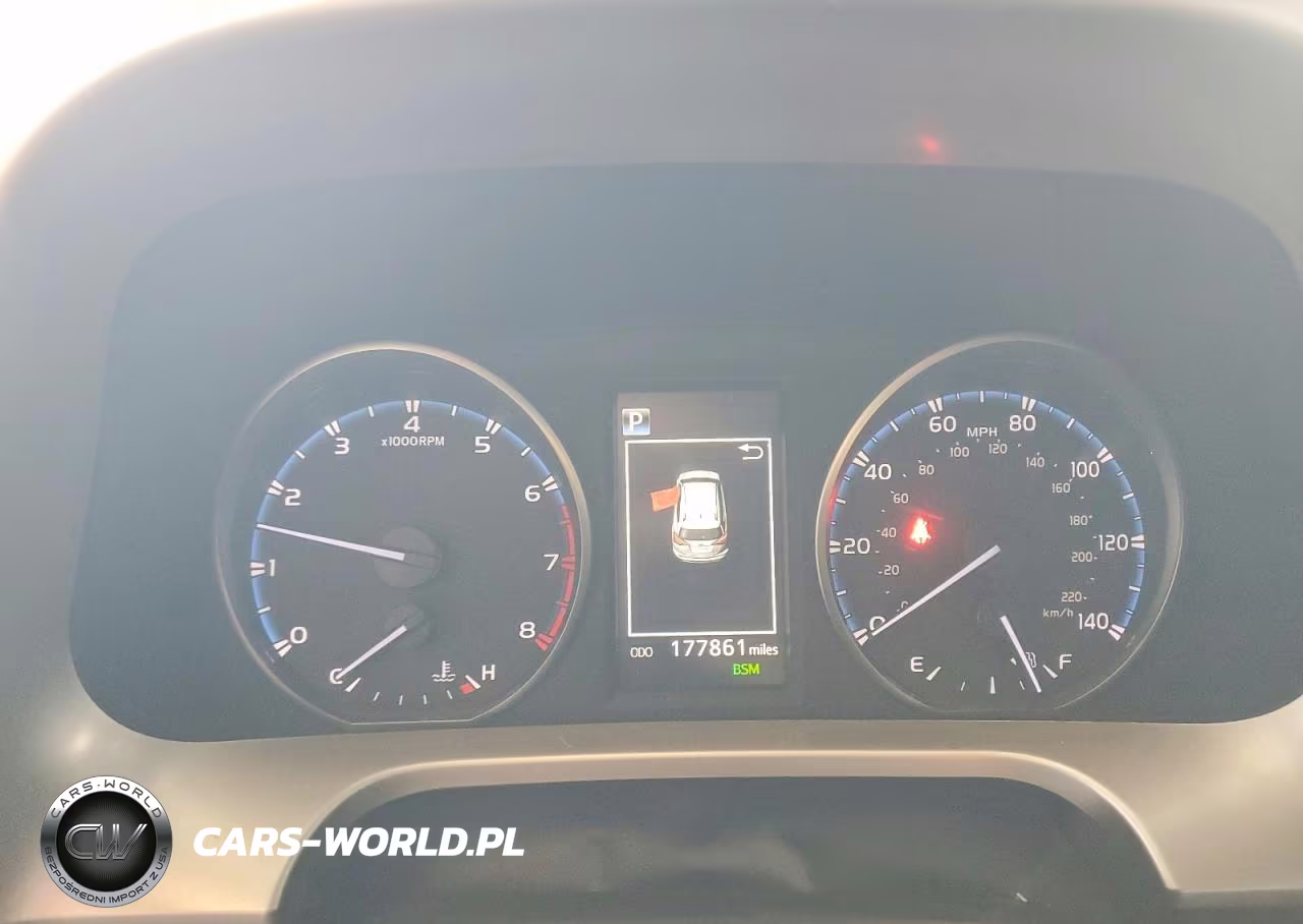 2018 Toyota Rav4 Xle VIN:JTMWFREV6JJ211118 - 9