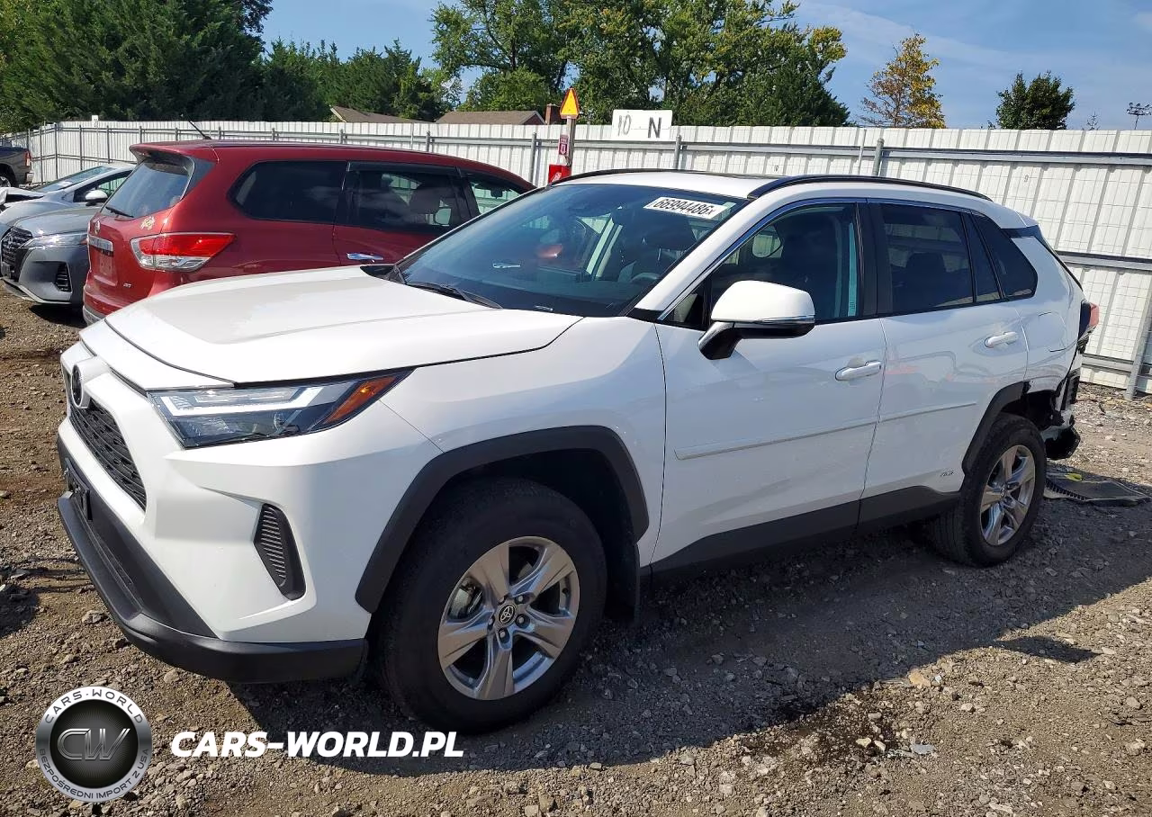 2025 Toyota Rav4 Hybrid Xle – zdjęcie 1 z 13