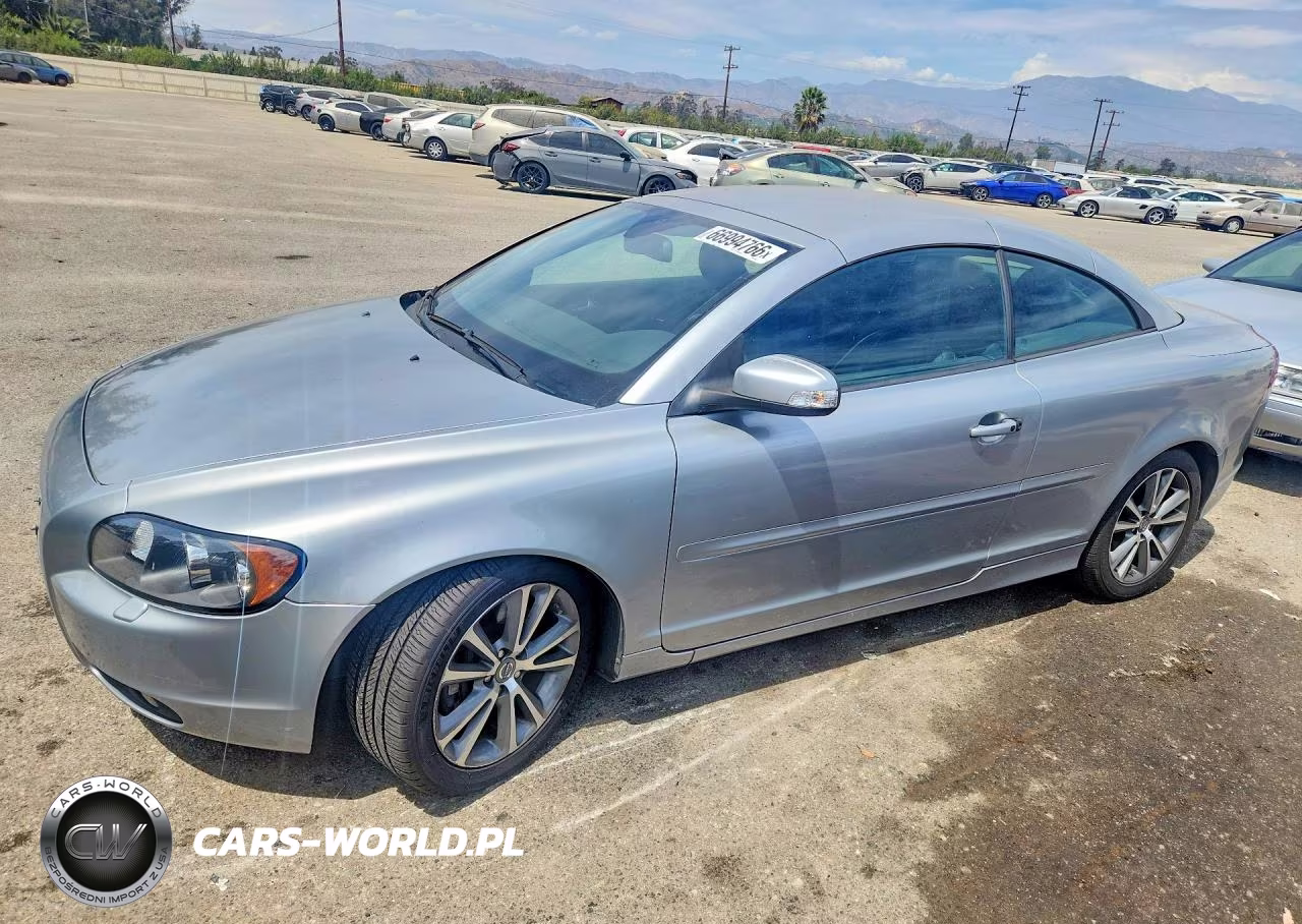 2010 Volvo C70 T5