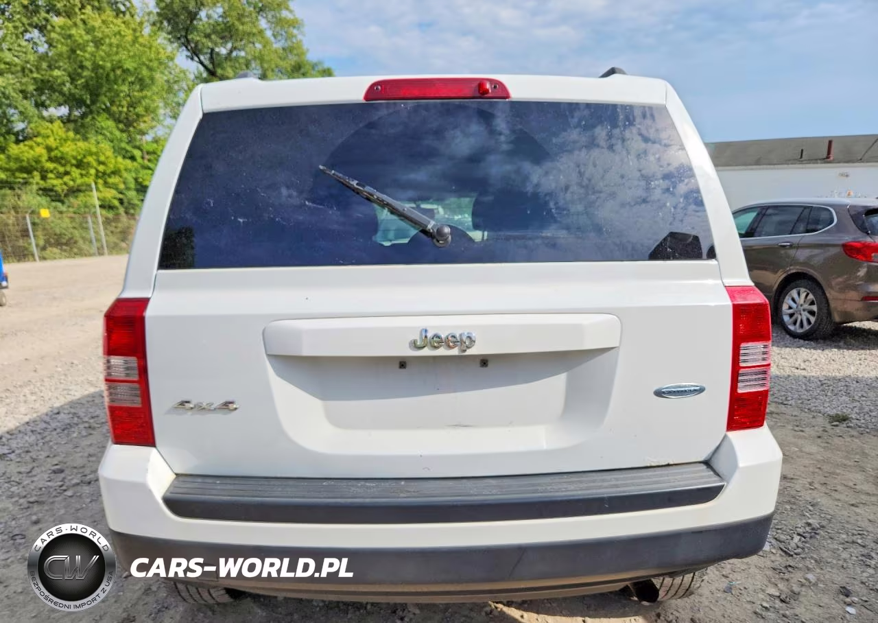 2017 Jeep Patriot Latitude VIN:1C4NJRFB6HD124844 - 6