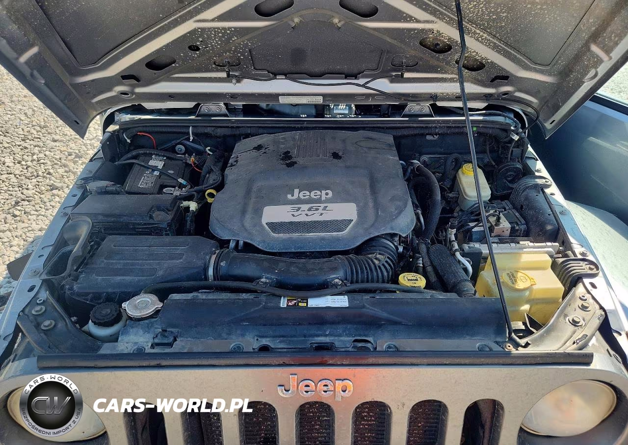 2013 Jeep Wrangler Unlimited Sport VIN:1C4BJWDG4DL564819 - 11