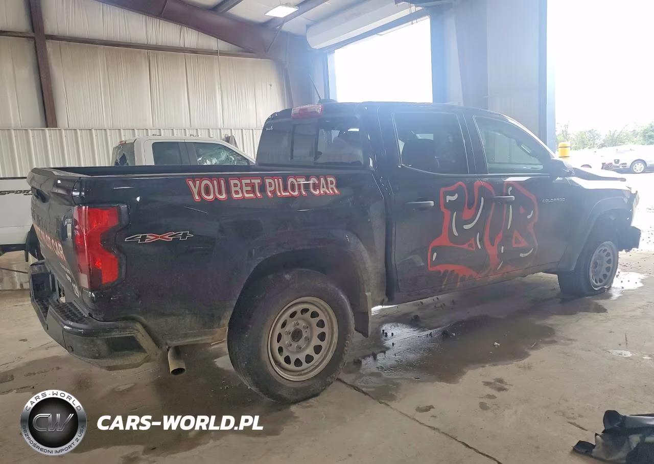 2026 Chevrolet Colorado VIN:1GCPTBEK3T1152381 - 3