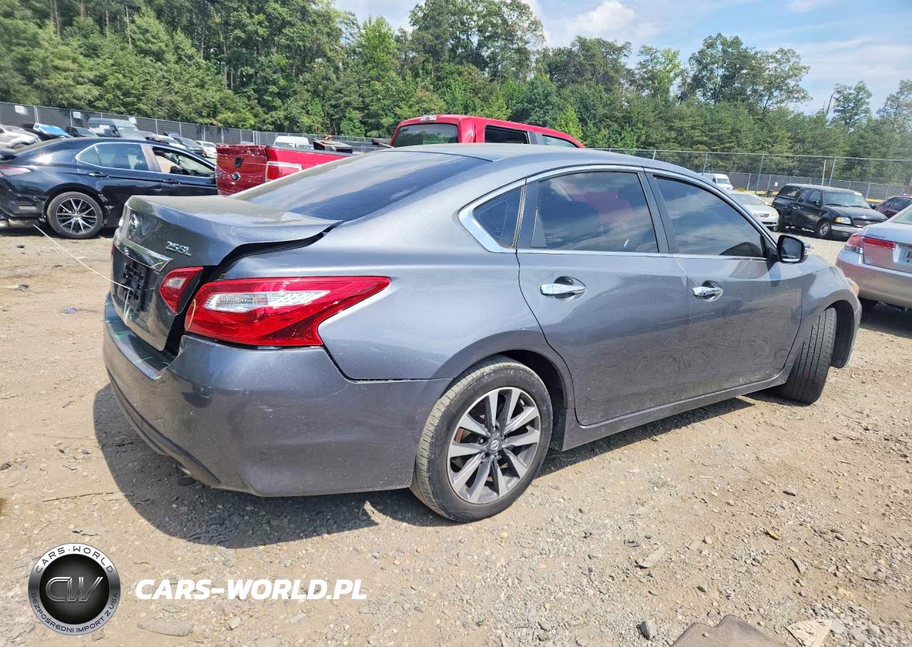 2017 Nissan Altima 2.5 VIN:1N4AL3AP3HC106144 - 3