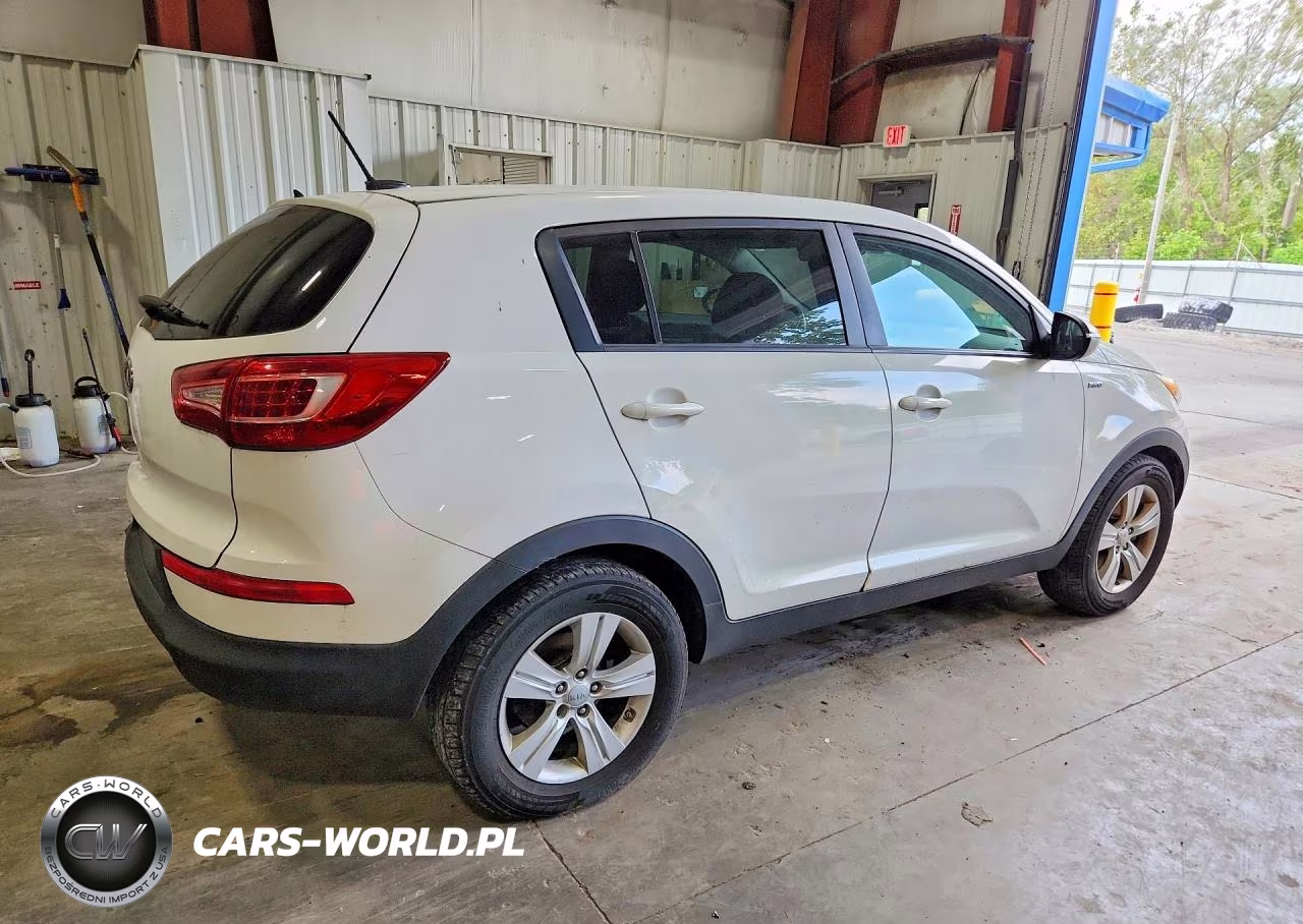2012 Kia Sportage Lx VIN:KNDPBCA29C7233106 - 3