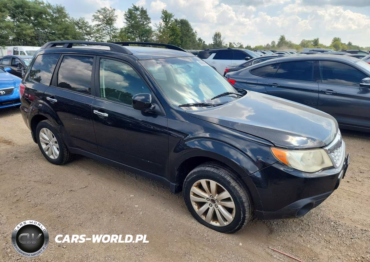 2012 Subaru Forester 2.5X Premium VIN:JF2SHBDCXCH456449 - 4