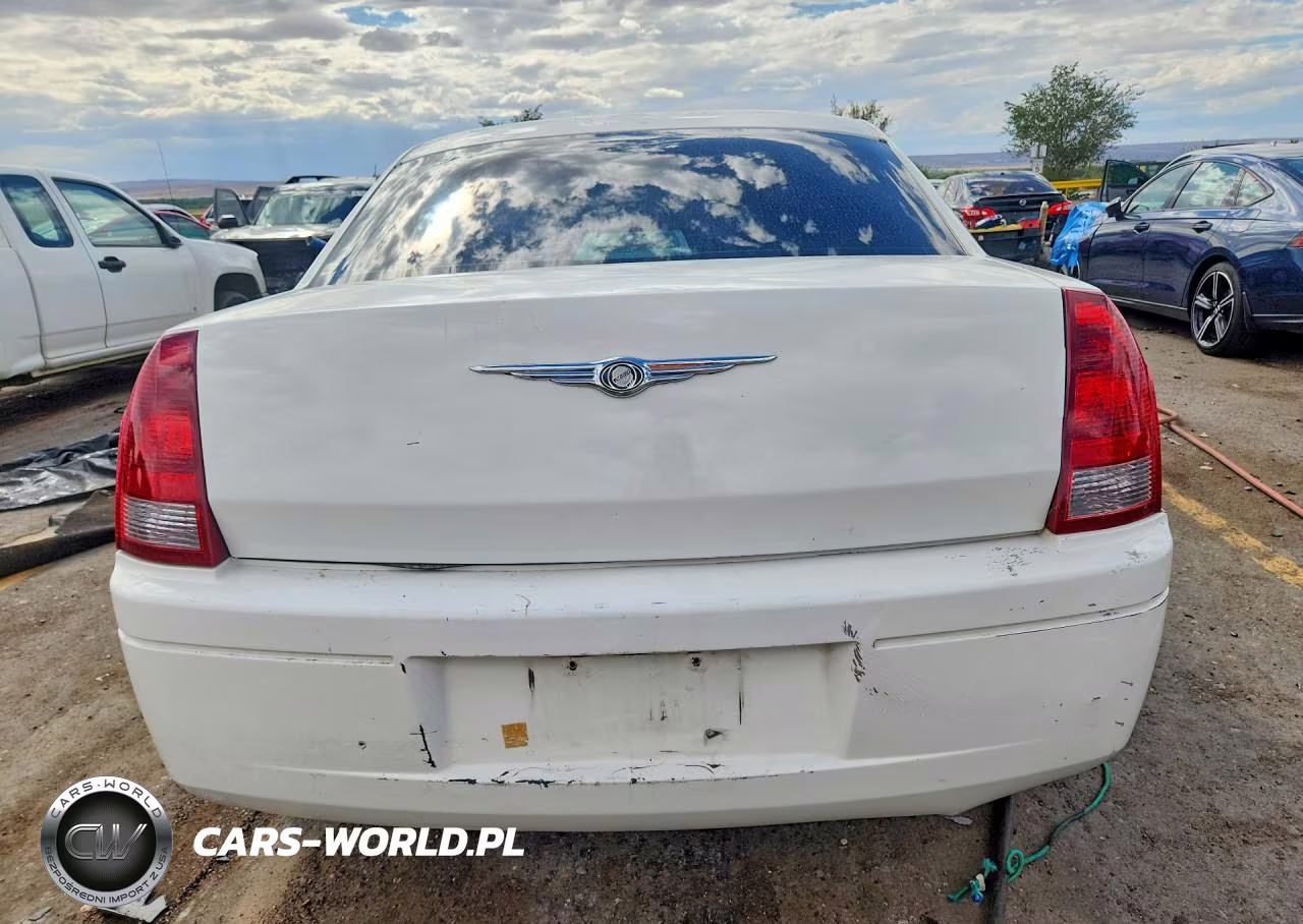 2005 Chrysler 300 VIN:2C3JA43R95H562831 - 6