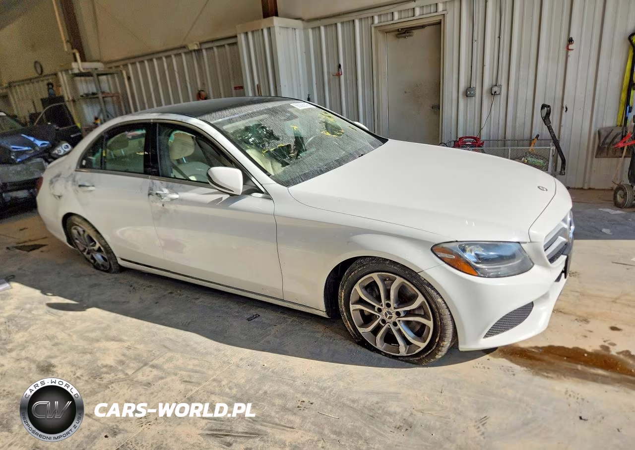 2016 Mercedes-Benz C300 VIN:55SWF4KB7GU126610 - 4