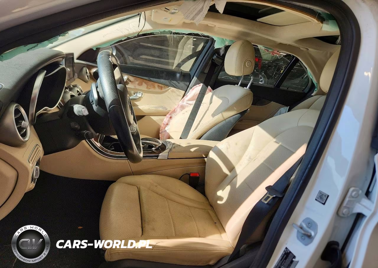 2016 Mercedes-Benz C300 VIN:55SWF4KB7GU126610 - 7