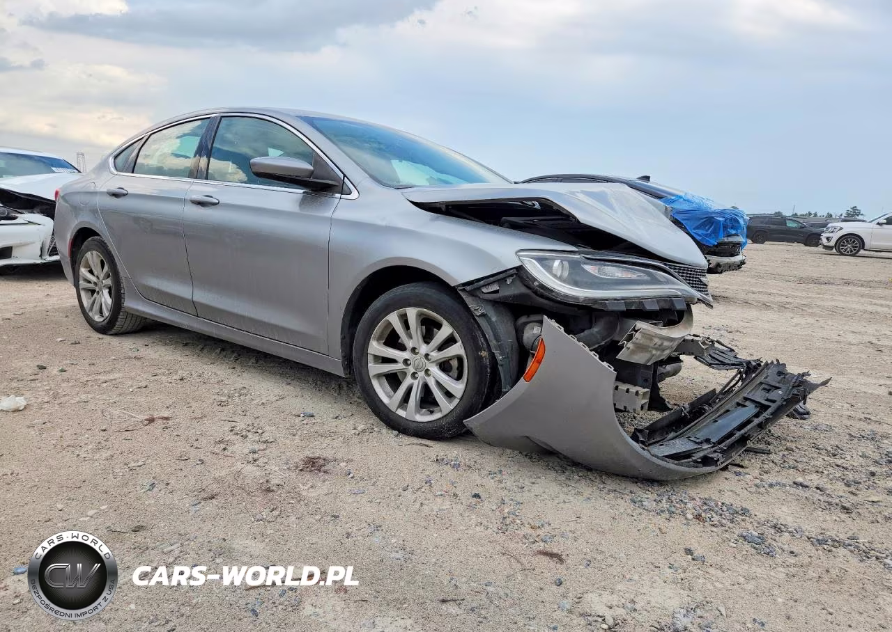2015 Chrysler 200 Limited VIN:1C3CCCAB1FN701488 - 4
