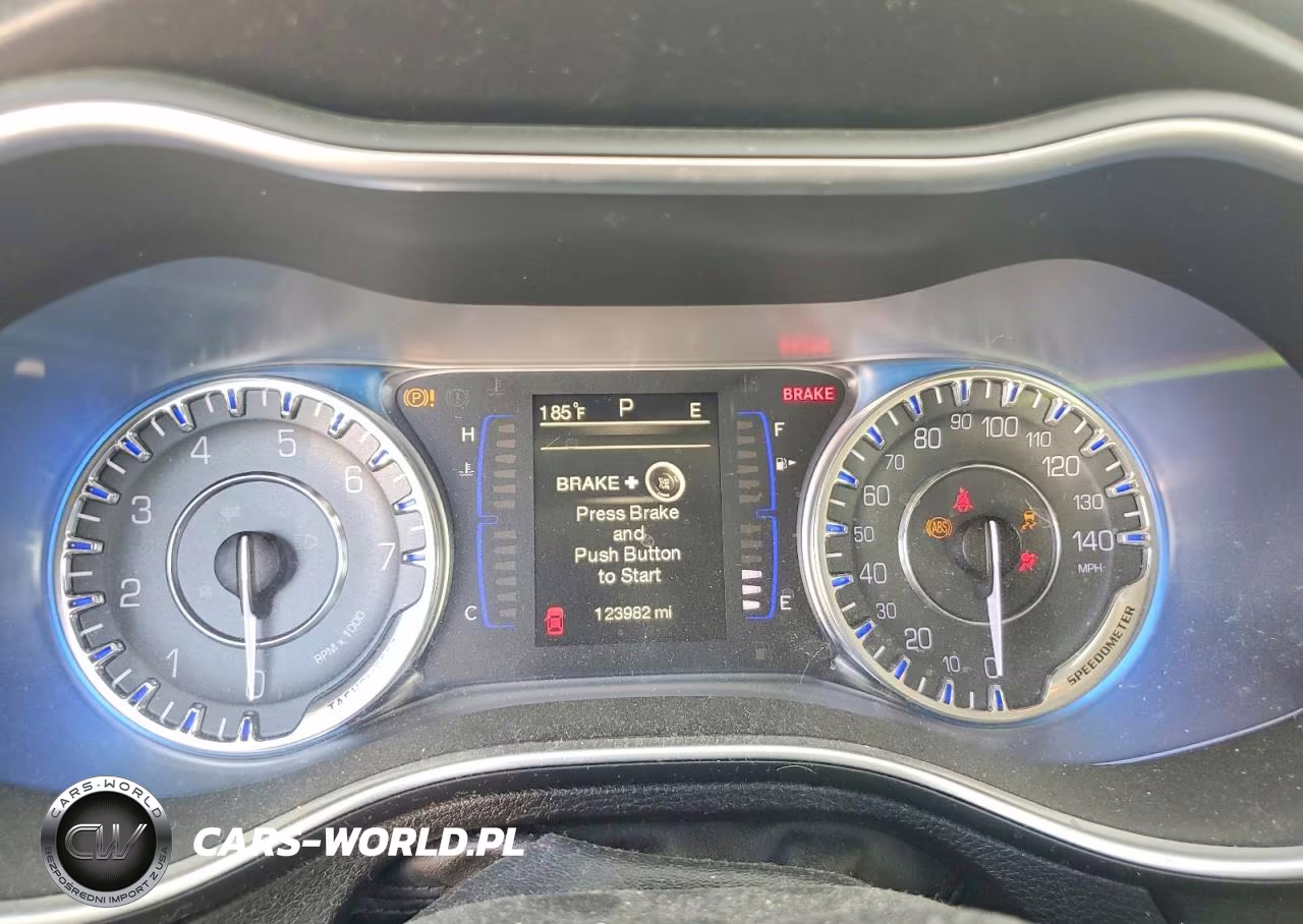 2015 Chrysler 200 Limited VIN:1C3CCCAB1FN701488 - 9