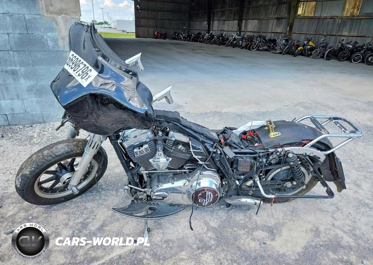 2011 Harley-Davidson Flhtk VIN:1HD1KEM39BB664741 - 3