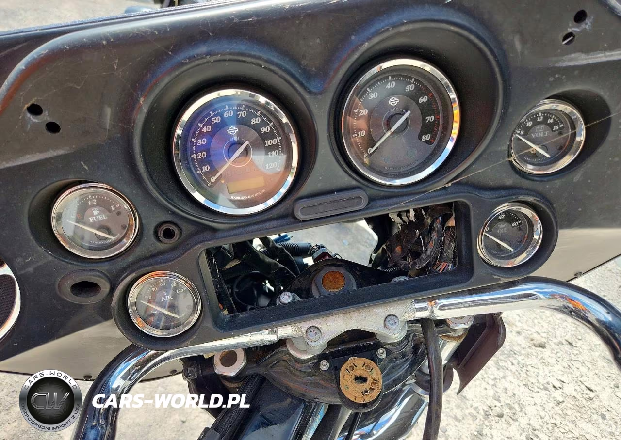 2011 Harley-Davidson Flhtk VIN:1HD1KEM39BB664741 - 7