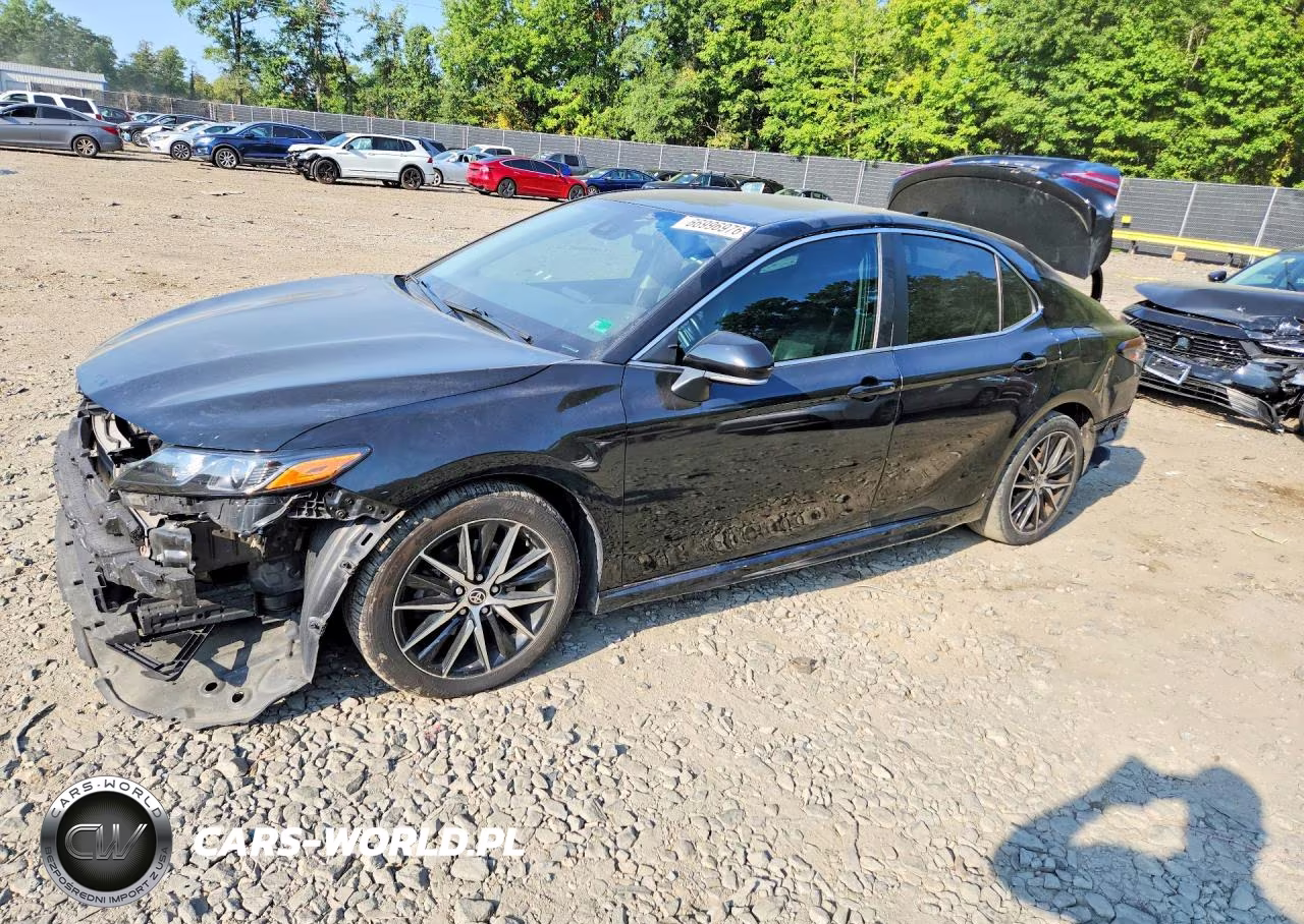 2022 Toyota Camry Se – zdjęcie 1 z 12