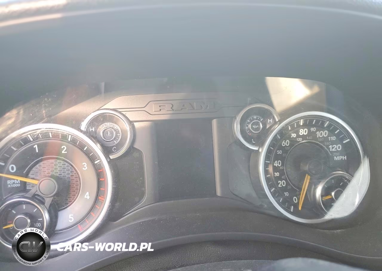 2020 Ram 3500 Big Horn VIN:3C63RRHL7LG118575 - 9