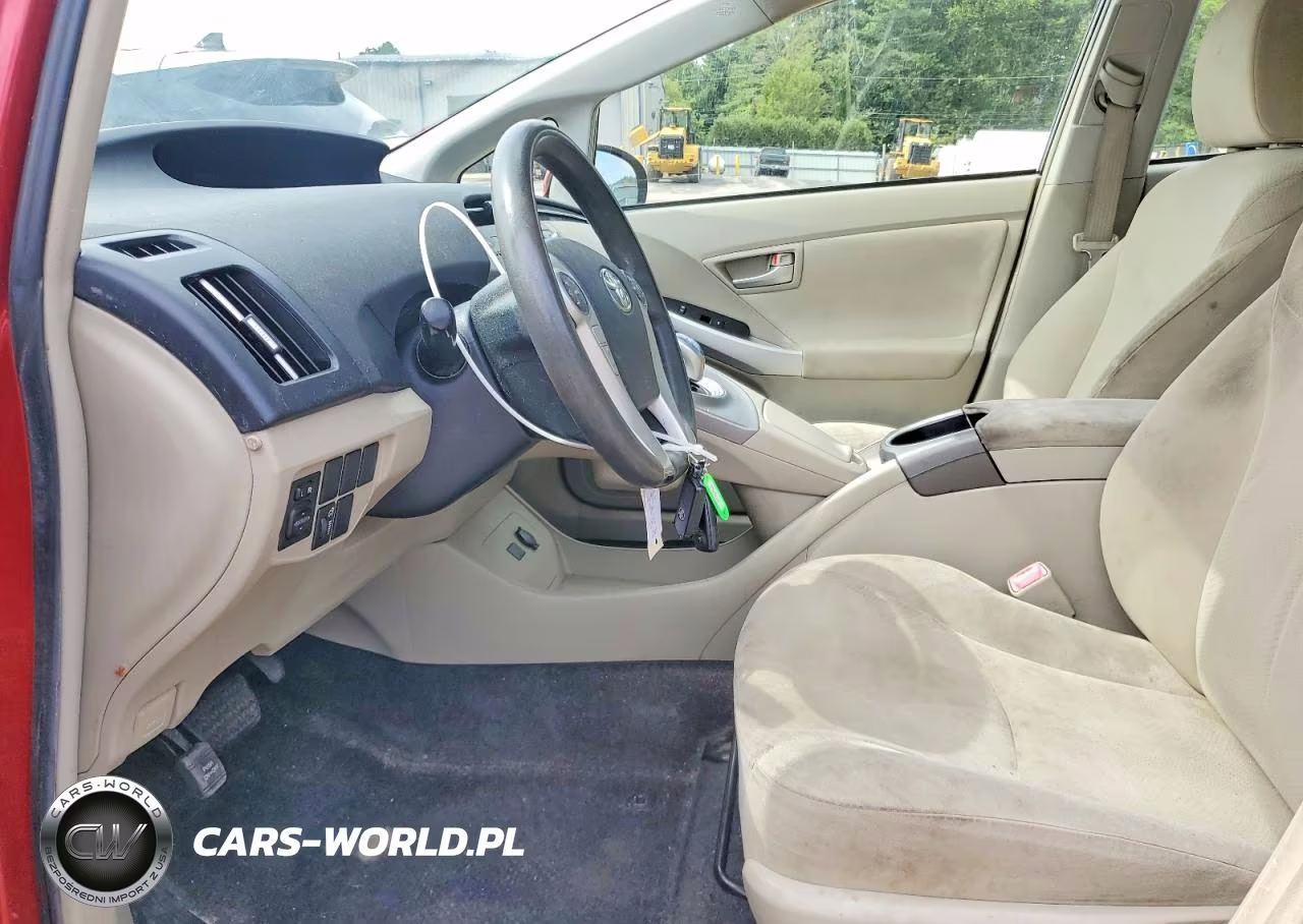 2013 Toyota Prius Two VIN:JTDKN3DU6D0353213 - 7