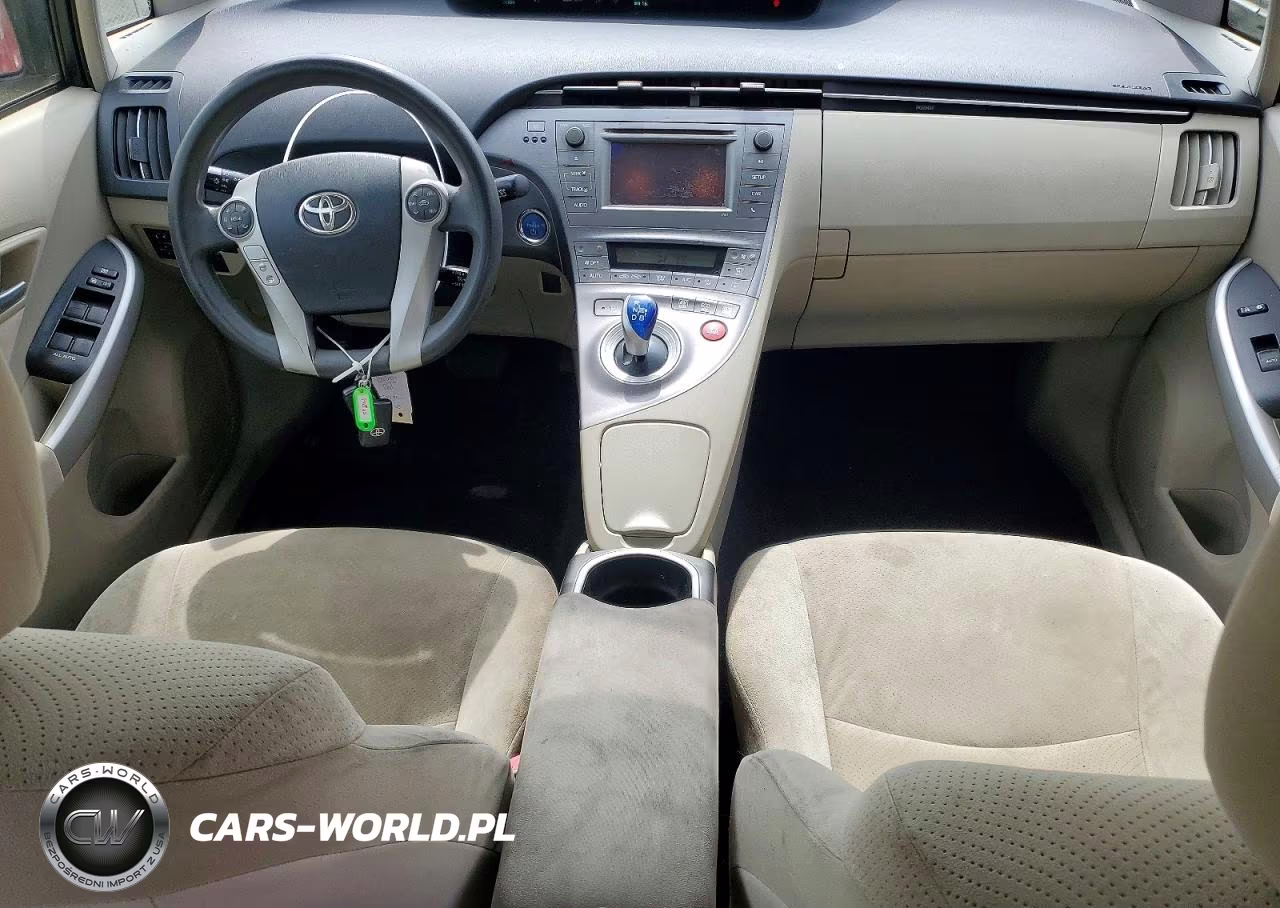 2013 Toyota Prius Two VIN:JTDKN3DU6D0353213 - 8