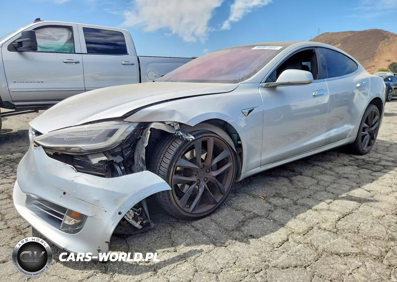 2018 Tesla Model S – zdjęcie 1 z 12
