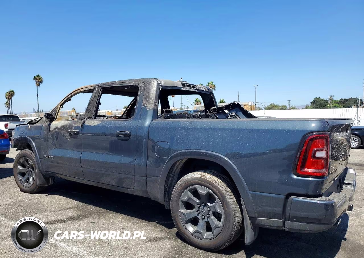 2025 Ram 1500 Big Horn VIN:1C6SRFFPXSN758902 - 2