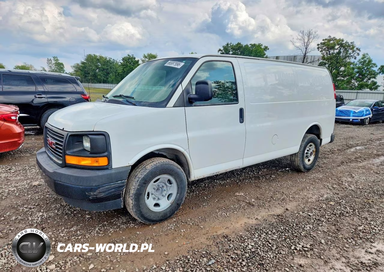 2017 GMC Savana 2500 Cargo Delivery Van – zdjęcie 1 z 13