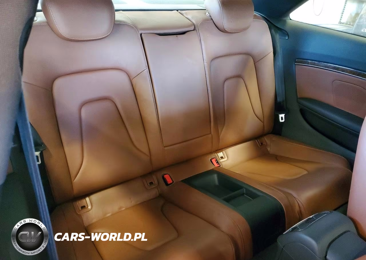 2010 Audi A5 Premium Plus VIN:WAURFAFR8AA071554 - 10