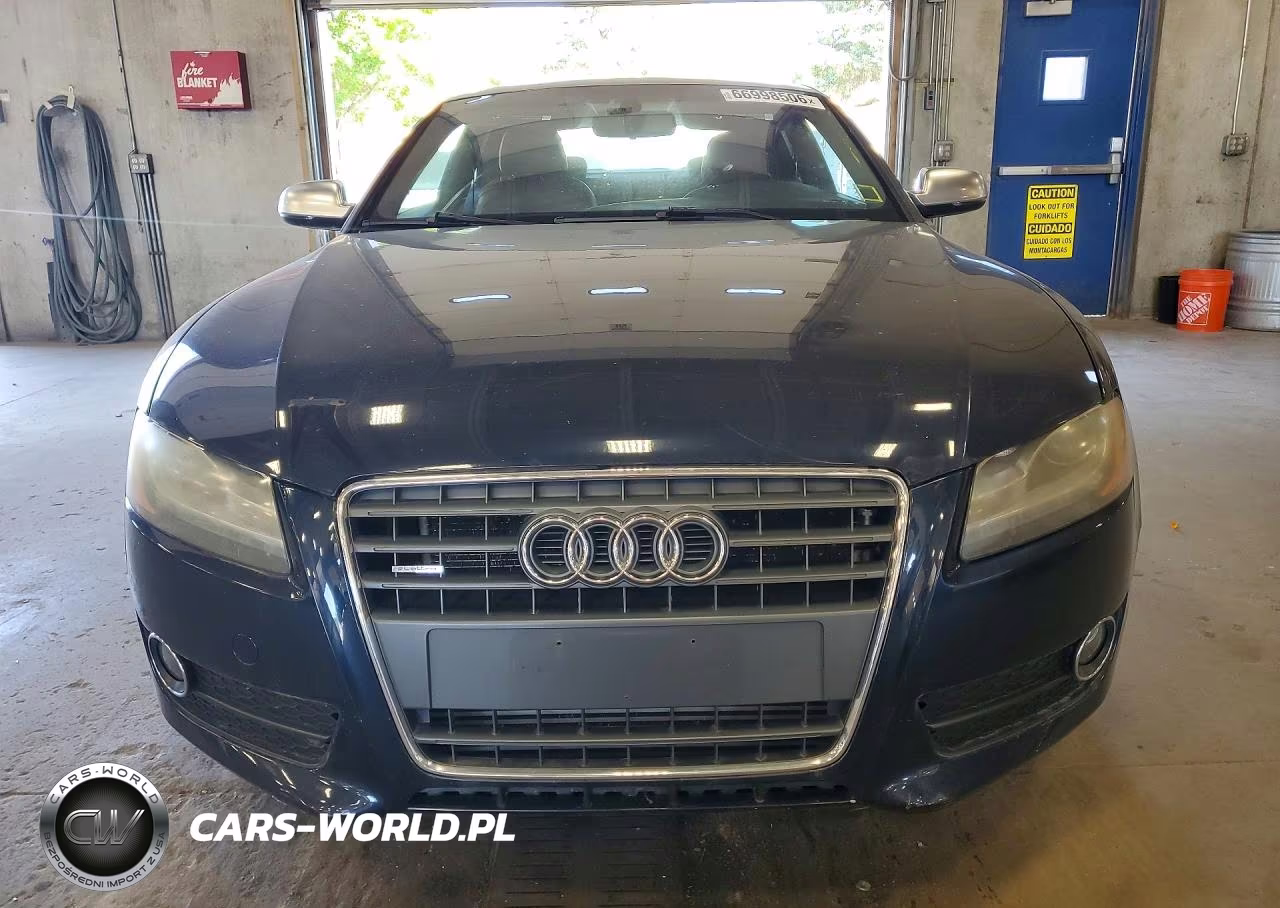 2010 Audi A5 Premium Plus VIN:WAURFAFR8AA071554 - 5