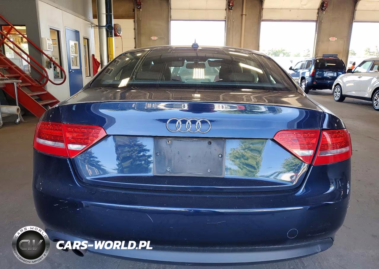 2010 Audi A5 Premium Plus VIN:WAURFAFR8AA071554 - 6