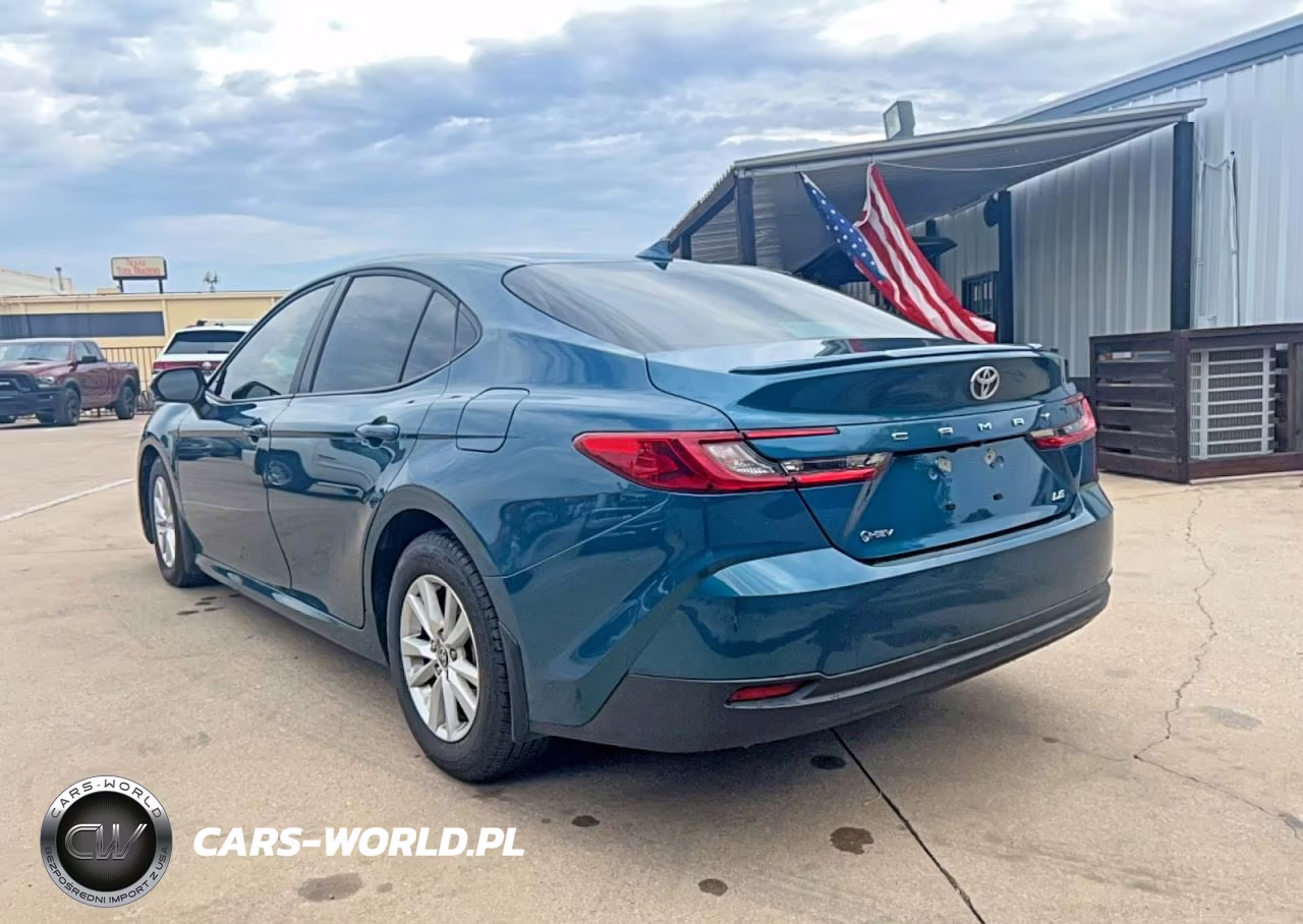 2025 Toyota Camry Le VIN:4T1DAACK0SU617326 - 3