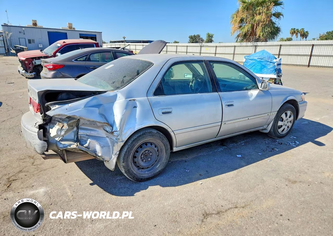 2000 Toyota Camry Le V6 VIN:JT2BF28K5Y0245437 - 3