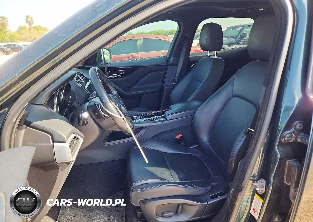 2017 Jaguar F-Pace Premium VIN:SADCJ2BNXHA488477 - 7